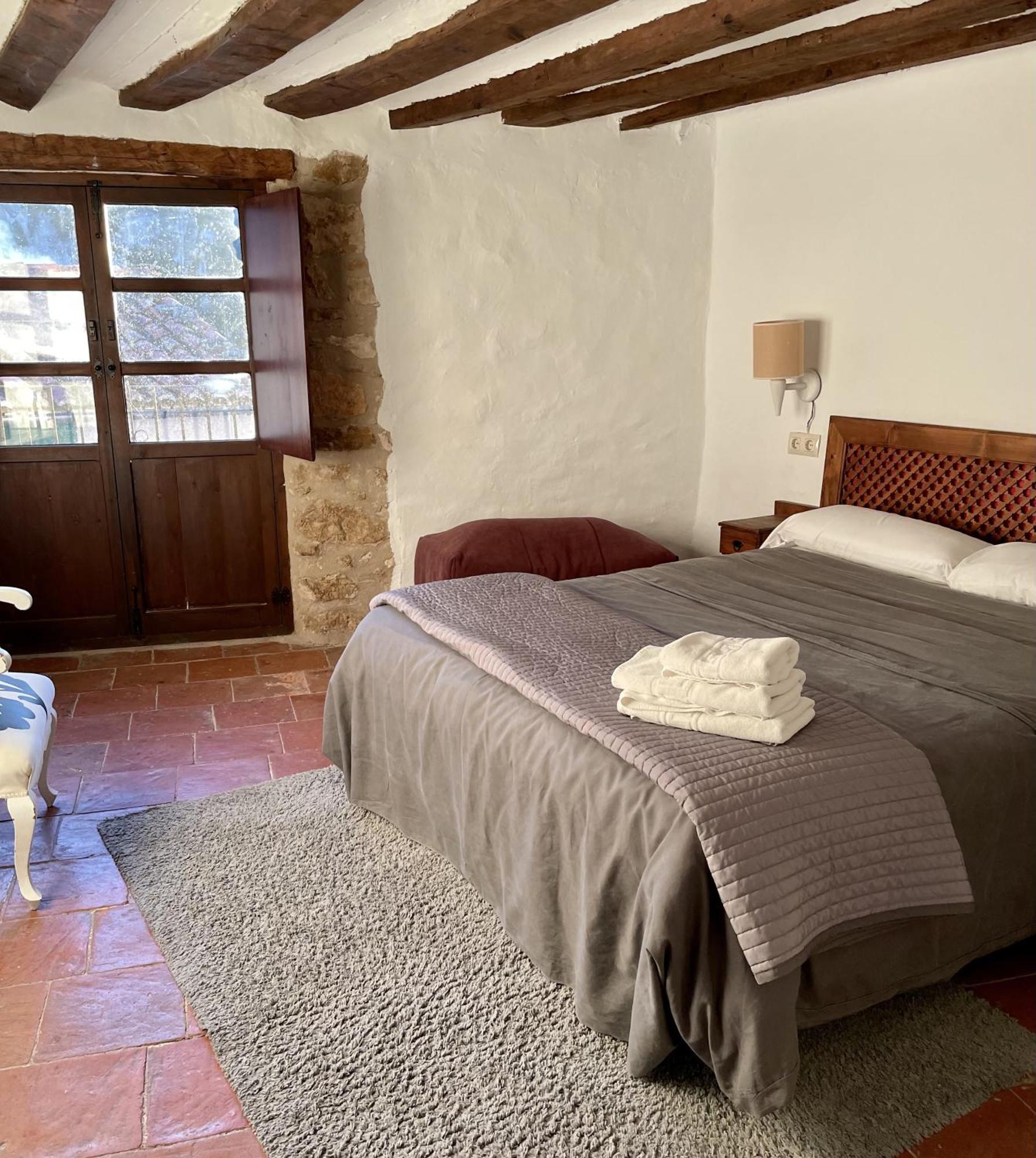 Alojamiento Rural Font Del Roser