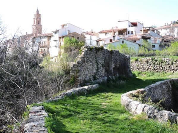Alojamiento Rural Font Del Roser * Chiva de Morella