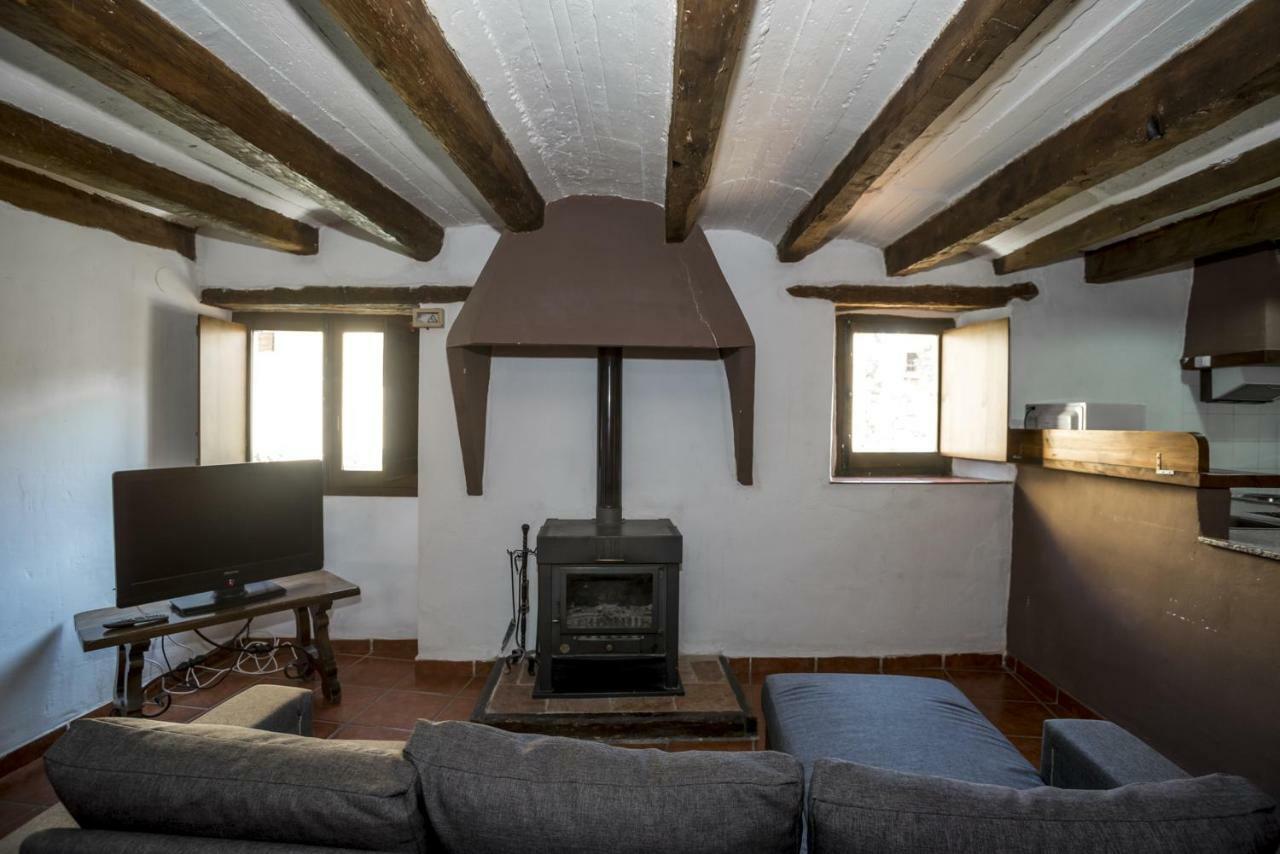Alojamiento Rural Font Del Roser Holiday home